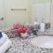 Stylish 2BD - CDT - Gym, Pool, Parking - Sleep 8