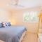 Soul of the Bay, 36 Galoola Dr - Wi-Fi, Boat Parking, Spa, Air Con