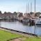 Chalet by Water in Idskenhuizen Recreation Park