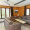 Chalet in Manhay for 9 Person