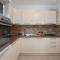 Apartment Rubina, 2 bedrooms, big terrace and secure parking