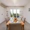 Apartment Rubina, 2 bedrooms, big terrace and secure parking