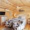 Stunning Cabin Right on Main St!