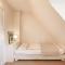 Haus Josias B - links