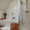 AMAO-Curry - City Center - 100 m2 - 7 Personen - Balkon - 2 Schlafzimmer - KingSize Betten