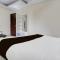 Collection O Sector 70 Noida