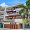 Collection O Sector 70 Noida