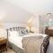 Gleneagle 1 | Townhome, 700m to Skiing, Near Free Village Shuttle, Fireplace, Secure Parking
