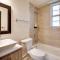 Tradewinds Apartment Hotel Miami Beach