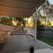 Sunset Lounge Guesthouse