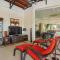 The Diamond Villa, Pool & Jacuzzi with Panoramic Views