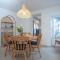 The Lookout 43 - Cottage