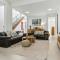48 Boardrider Crescent