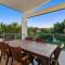 48 Boardrider Crescent