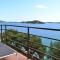 Rozali Tisno Apartments