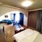 White House Suites