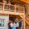 4 Kings Log Cabin 150 Acres Spectacular Views
