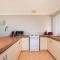 Waves And Moore - Beautifully presented home