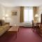 Ramada by Wyndham Hawthorne/LAX