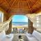 Blue Retreat Suites by the Sea