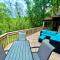 Spacious Waterfront Mansion wHot tubPoolTable