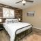 Texas Charm Cottage - 1 Block from the Lake & Hill Country Views