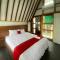 RedDoorz at Gentan Raya by Joglomas