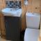 Woodhead Shepherds Hut - Sleeps 2 - Parking