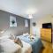 Modern Comfortable 2 & 3 Bed Apartments, Free Parking, Wifi, Headington, Close to Hospitals, Science Park & Brookes University