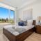 Riverside Retreat - Enjoy Walking Trails, FREE Banff Pass, Gym, Wine & Parking! Work Space Included!