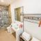 Privada Stays - Lofts with Private Pool and Oasis, near Eagle Beach
