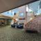 Airport Motor Inn
