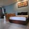 Yellow Tree Suites