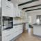 Holiday Home Ellenora - 1km from the sea by Interhome
