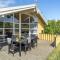 Holiday Home Midja - 800m from the sea by Interhome