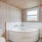 Holiday Home Midja - 800m from the sea by Interhome