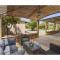 Poolside Garden Retreat in Búger