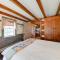Cabin Vacation Rental about 8 Mi to Penn State!
