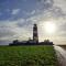 4 bed house 50 yards from the beach & lighthouse