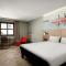Ibis Budapest Heroes Square