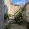 The Pickwick - 2 bedroom, 2 storey house with courtyard garden, just off Pulteney Street