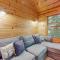 Kingfisher Cove Cabin 19