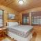 Kingfisher Cove Cabin 19