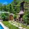 Buendía Lux Mango Suite Pool and BBQ Steps to Beach