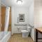 Hampton Inn Dekalb - Near the University