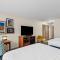 Hampton Inn Dekalb - Near the University