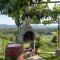 Vineyard Cottage with Private Jacuzzi