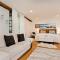 Old Town Central Apartment