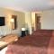 Super 8 by Wyndham Carthage