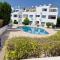 2 bedroom 4 bed